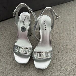 Guess Zands Platform Heels